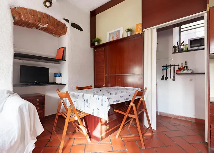 Guesthost - Nervi Cozy Near The * Генуя